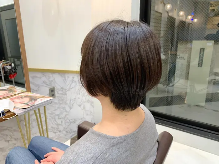 さっぱり グラデーションショートボブ まとまりのあるショートスタイル 髪の毛のクセを見なが Rem Aobadai 所属 野上 拓夢のヘアカタログ ミニモ