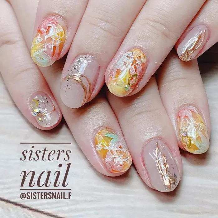 指先に紅葉ネイルで旅行気分に 可愛い秋ネイルです Sist シスターズネイルドットエフ所属 Sisters Nail Fの ネイルデザイン ミニモ 指先に紅葉ネイルで旅行気分に 可愛い秋ネイルです Sist シスターズネイルドットエフ所属 Sisters Nail Fの ネイルデザイン ミニモ