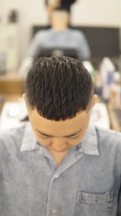 Crop Style 刈り上げはスキンフェード スタイリング剤はクレイ系ポマードもしくは マッ The Chop Shop 吉祥寺所属 原田 雄太のヘアカタログ ミニモ