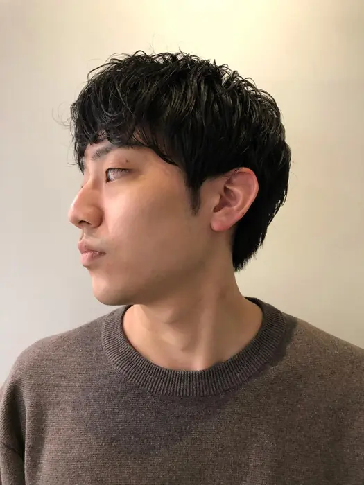 メンズパーマも得意です 学校でバレないナチュラルなものからクルクルなハードパーマもお任せ下さい Films 新宿所属 中野 浩志のヘアカタログ ミニモ