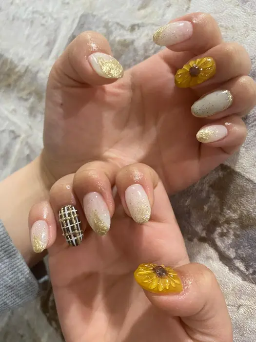 梅田ネイル 梅田パラジェル 梅田フィルイン ネイル ネイルデザイン ネイルアート Miss R 中津店所属 木本 律子のネイルデザイン ミニモ 梅田ネイル 梅田パラジェル 梅田フィルイン ネイル ネイルデザイン ネイルアート Miss R 中津店所属 木本 律子のネイルデザイン ミニモ