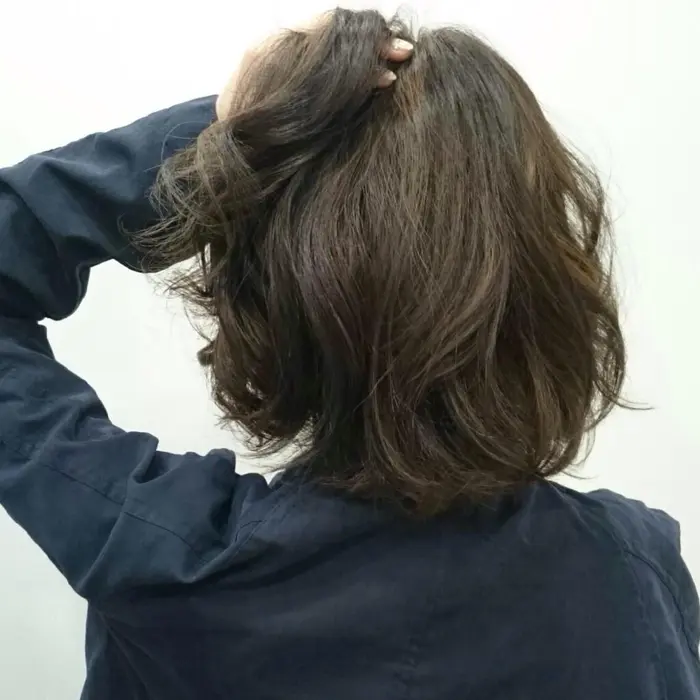 ナチュラルアッシュブラウン Roar所属 シールエクステ 心斎橋小田のヘアカタログ ミニモ