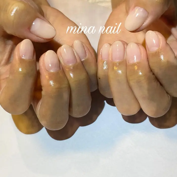 グラデーションネイル オフィスネイル シンプルネイル 大和市ネイル 綾瀬市ネイル Mina Nail所属 Mina Nailのネイル デザイン ミニモ