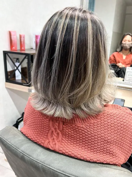 バレイヤージュ Crea下北沢所属 30代以上女性のカラ ー特化店長 翔太のヘアカタログ ミニモ