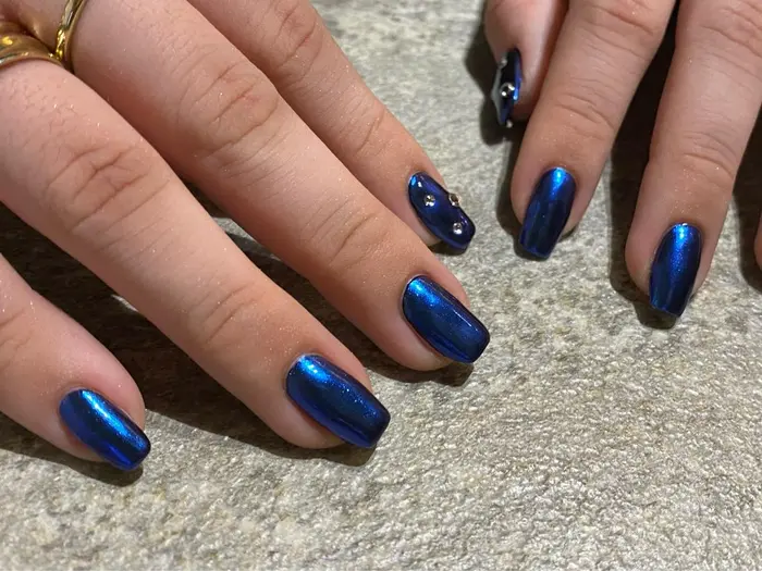 ネイルサロンラウンジ大宮店所属 Rounge Erinaのネイルデザイン ミニモ