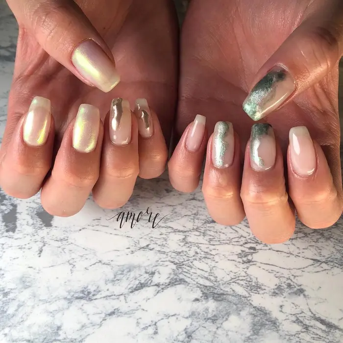 ネイルサロンアモーレ パラジェル プライベートネイルサロン 22ネイル 젤네일아트 화려한네 Nail Salon Amore所属 You Kyehwaのネイルデザイン ミニモ