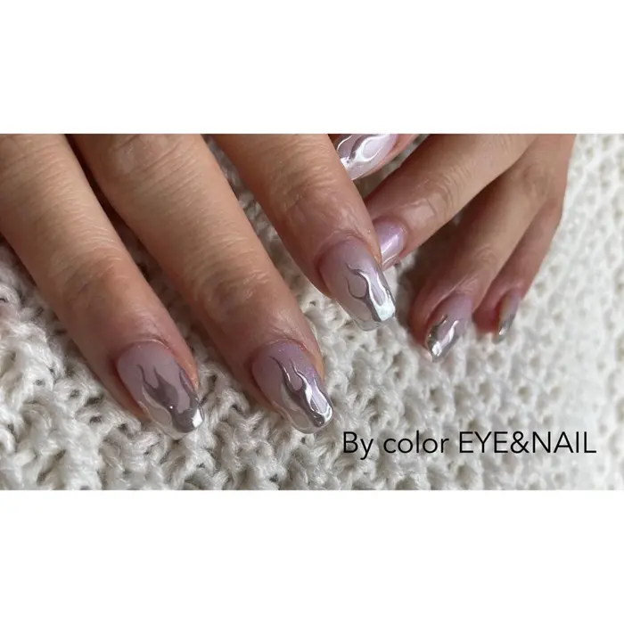 ミラーパウダーでファイヤーパターン 明石市太寺大野町2707 16 2 078 38 By Color Eye Nail所属 Yu Kaのネイル デザイン ミニモ
