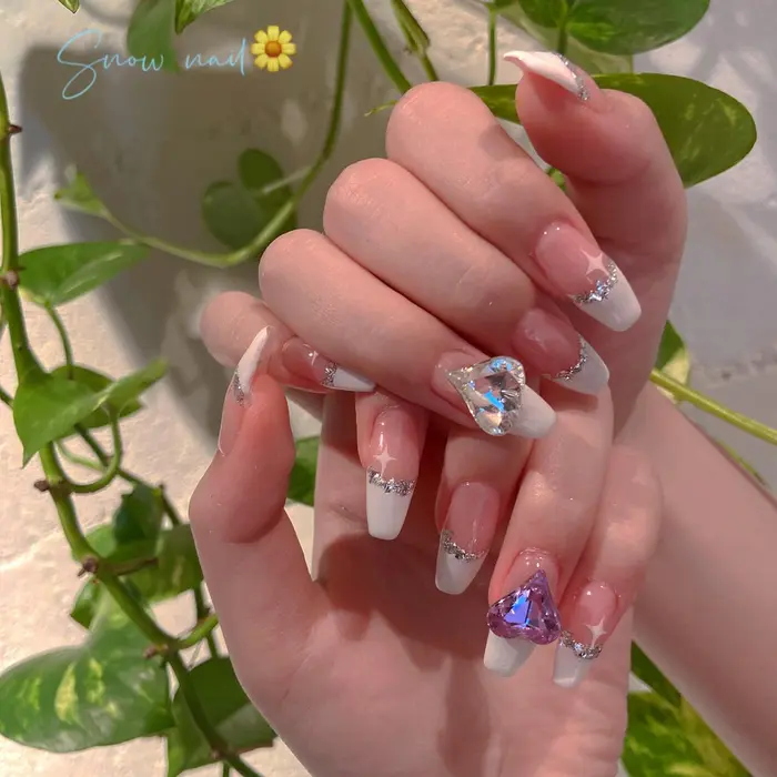 新宿ネイルサロン 新宿マグネットネイル 新宿大人上品ネイル 新宿パラジェル 新宿大人可愛いネイル Snow Nail Salon所属 Snow スカルプ 専門店のネイルデザイン ミニモ