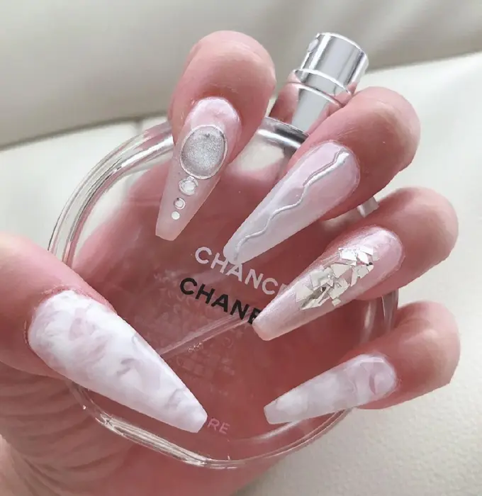 デザスカ Pisca Pisca所属 神戸市兵庫区 格安ネイルサロンのネイルデザイン ミニモ デザスカ Pisca Pisca所属 神戸市兵庫区 格安ネイルサロンのネイルデザイン ミニモ