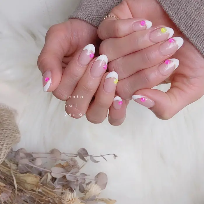 ストーンはお客様持ち込みです Reo Nail Salon所属 Reo Nail 西船橋店のネイルデザイン ミニモ