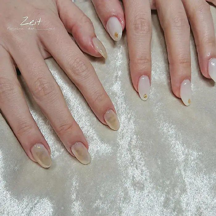 ニュアンスネイル ミラーネイル 乳白色ネイル 金箔 Nail Salon Toki所属 S Akihoのネイルデザイン ミニモ