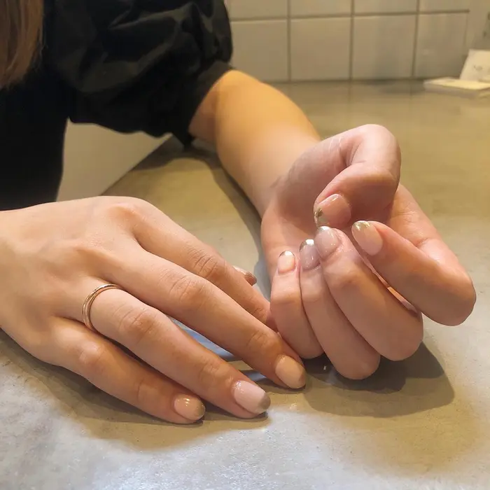 ジェルネイル ミラーネイル ピンクネイル ガーリーネイル 大人ネイル ゴールドネイル アンジェリカミッシェル津田沼所属 森田 有紀のネイルデザイン ミニモ