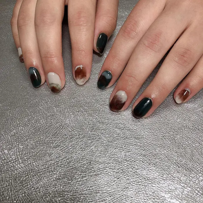 インクを使った個性派ネイル にじいろ所属 Ayame Nailのネイルデザイン ミニモ インクを使った個性派ネイル にじいろ所属 Ayame Nailのネイルデザイン ミニモ