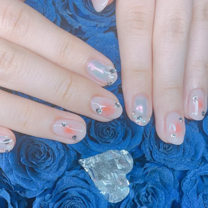 パラジェル 春ネイル 夏ネイル 秋ネイル 冬ネイル ニュアンスネイル マグネットネイル オーロラネ Total Beauty Salon Yudia 恵比寿本店所属 Yudia Enaのネイルデザイン ミニモ