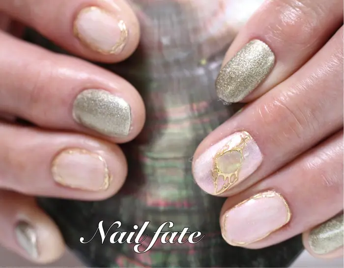 3人ご家族のお客様 基礎疾患をお持ちの方が 家族内に2人居る コロナワクチンを打つ と言う ネイルサロン フェイト所属 サロン フェイト 矢野の ネイルデザイン ミニモ