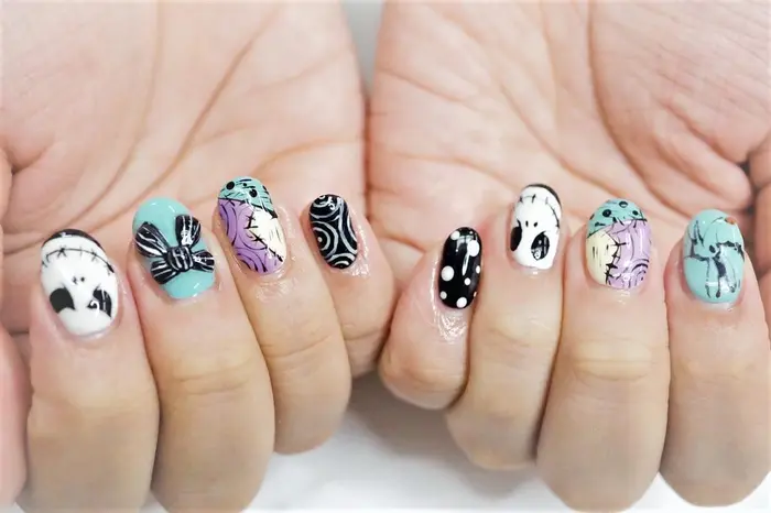 ナイトメア Nail221b所属 塚越 千夏のネイルデザイン ミニモ