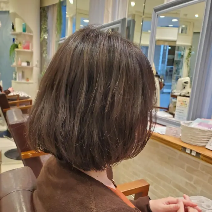 プラチナパーマ Mint By Forte所属 トリートメント 鈴木志乃のヘアカタログ ミニモ