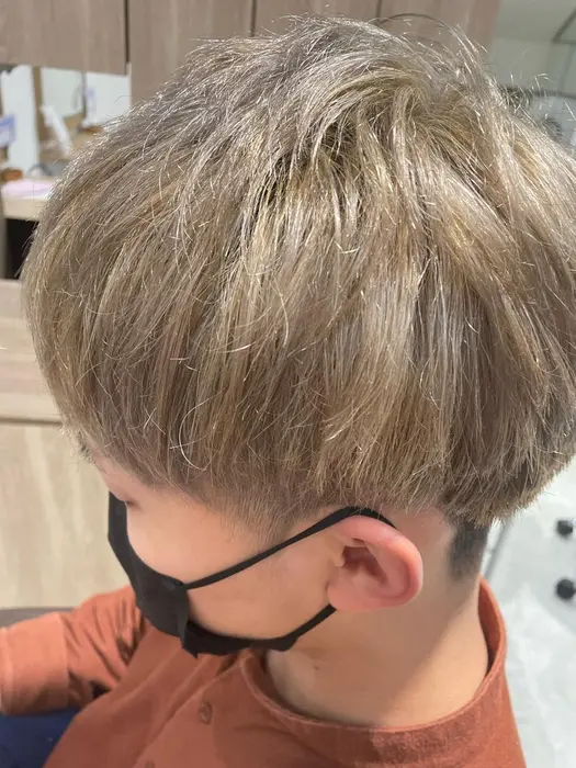 メンズ カット マッシュ カラー ヘアカラー ブリーチ ダブルカラー メンズカ Hair Make Earth 三軒茶屋店所属 メンズ特化 井波大虎のヘアカタログ ミニモ