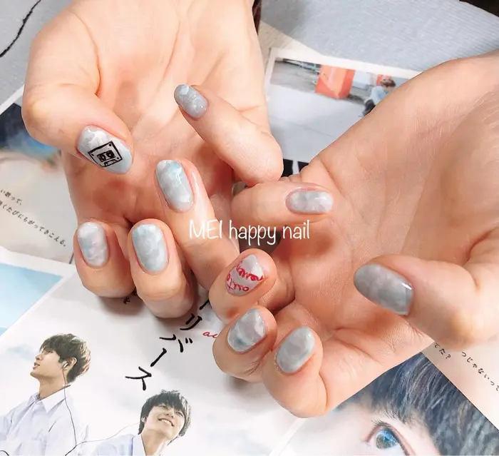 空ネイル 雲ネイル オーロラネイル 埋め込みネイル 白ネイル パラジェル ウォーターケア込み Mei Happy Nail Salon所属 ネイリスト メイのネイルデザイン ミニモ