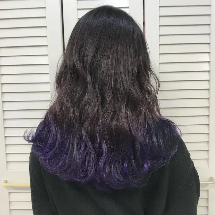ブリーチ カラー 毛先カラーバター 毛先に発色の良い紫を入れてワンガールのスタイリングでも可愛い仕 アンククロス原宿店所属 五十嵐 瑞樹 原宿のヘアカタログ ミニモ