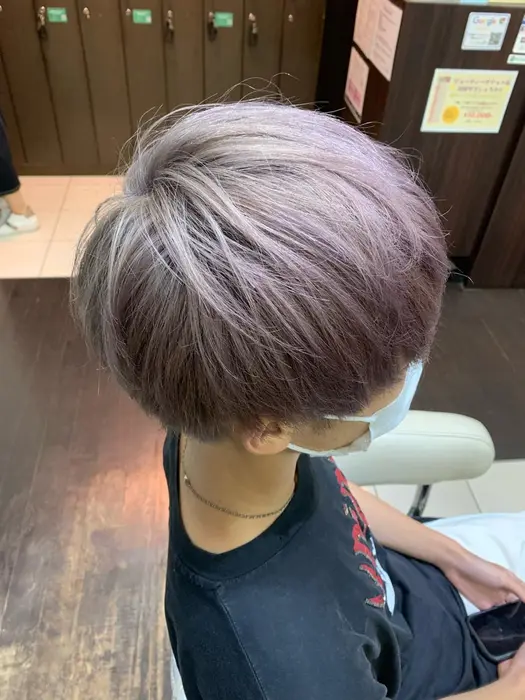 メンズ限定 プラチナラベンダー Ash 横浜西口店所属 似合わせカラー 縮毛矯正 国富のヘアカタログ ミニモ