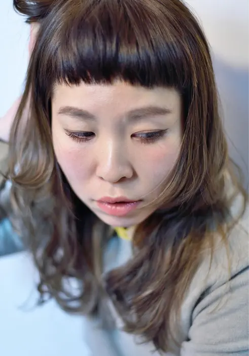 マッシュウルフにウィービングでプラチナシルバーのハイライトon カットも攻めたバングに太眉でかなり 3 所属 喜多村 拓矢のヘアカタログ ミニモ