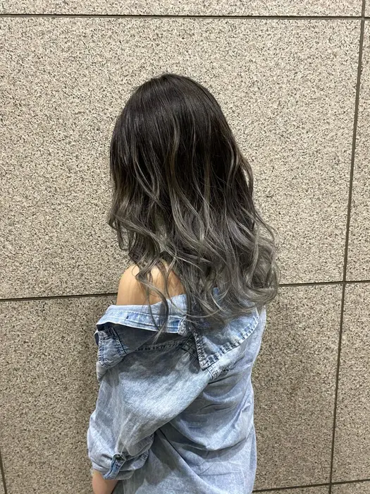 シルバーグラデーション Tip Top町田店所属 Tiptop町田店 飯田遼平のヘアカタログ 20210527072625 ミニモ