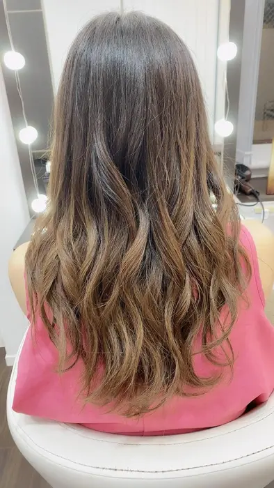 カット モイスチャーヘッドスパ 地毛に戻していくためカラーリングは無しで ヘアケアを Forma所属 加藤 志津子のヘアカタログ ミニモ