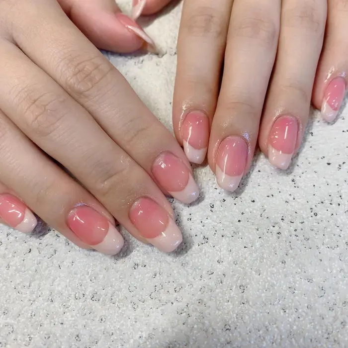 リピーター様 ベースヌーディピンク ベージュフレンチ 可愛い Trico茨木店所属 Trico Maeda のネイル デザイン ミニモ