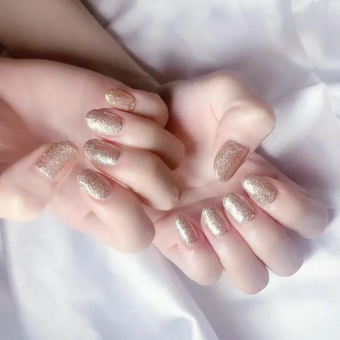 夏ネイル 秋ネイル 冬ネイル ニュアンスネイル Chanel Gucci Ysl Dior Total Beauty Salon Yudia 恵比寿本店所属 Yudia Azumiのネイルデザイン ミニモ