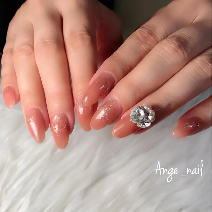On ブラウンクリア 3dコラボ 根元のラメがセクシーに クチュールネイル ーーーーー Private Salon Ange Nail所属 永井 由紀のネイルデザイン ミニモ On ブラウンクリア 3dコラボ 根元のラメがセクシーに クチュールネイル ーーーーー Private Salon Ange Nail所属 永井 由紀のネイルデザイン ミニモ