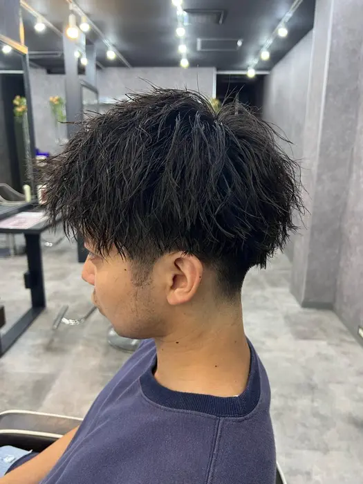 緩めツイストスパイラルパーマ Rise新小岩所属 貝塚マオ メンズ特化 のヘアカタログ ミニモ