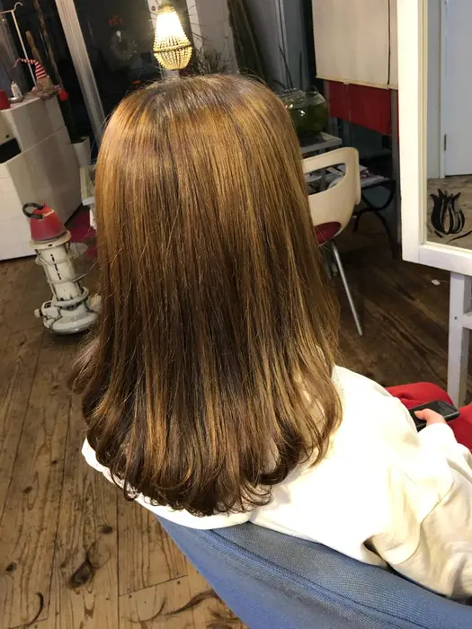 髪の毛が明るくても痛んで見えるのはng 束感が出やすくオイルでセットが楽々style Redheads所属 浅野 桃世のヘアカタログ ミニモ