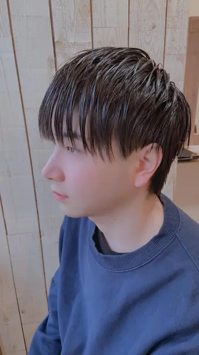サイドは 前下がり切ることで小顔効果があるのでメンズ必見です Little Porto Sannomiya所属 小坂 隼斗のヘアカタログ ミニモ