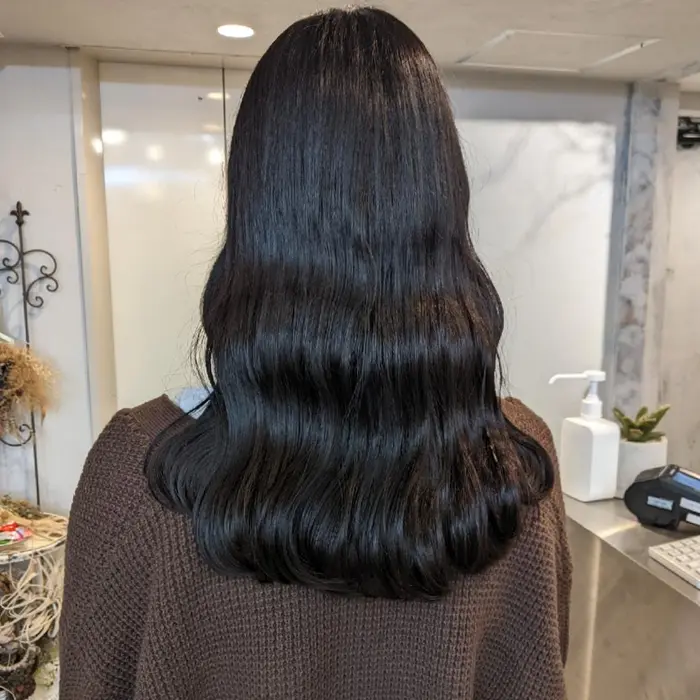 自然な透明感黒染め トイプードル巻き Hair Studio Nico 所属 オオタキ アヤセのヘアカタログ ミニモ