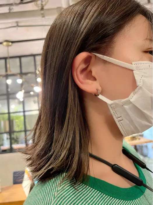 カラー ミディアム ハイライト さりげないインナーカラーもおしゃれポイント N Line 所属 髪質改善 縮毛矯正 艶髪石川 純也のヘアカタログ ミニモ