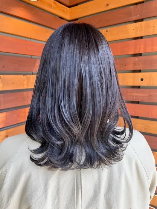 暗めだけど透明感のあるバイオレットアッシュ Nakaocoiffure所属 田村 梢のヘアカタログ ミニモ