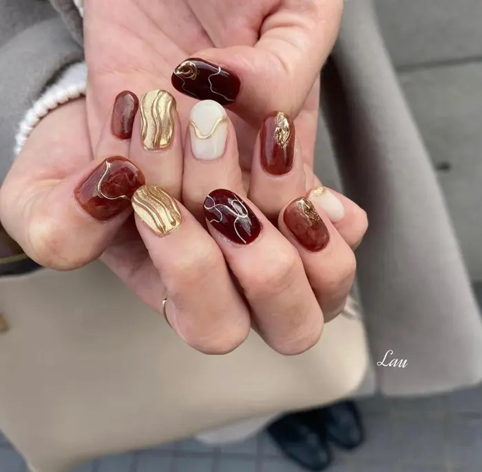 持ち込みデザインブラウンは無敵の可愛さ Nail Salon Lau所属 Shimaji Mariのネイルデザイン ミニモ