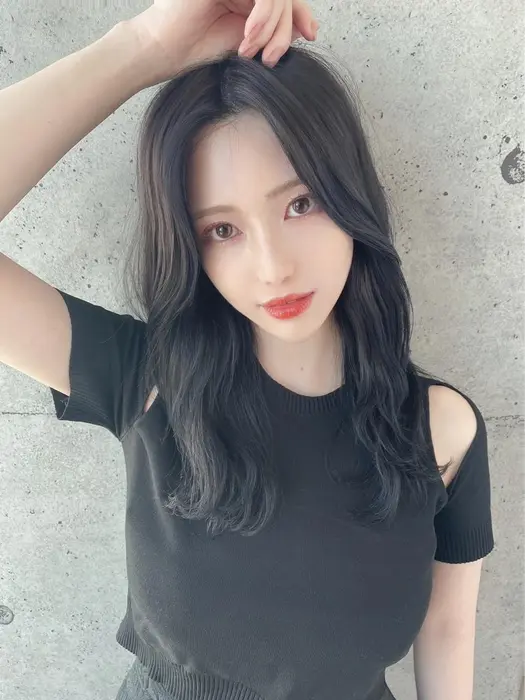 圧倒的に可愛い計算し尽くされた小顔カットの顔まわり 前髪カット シェーディング効果のある僕にし Afloat Ruvua所属 鈴木 達也のヘアカタログ ミニモ