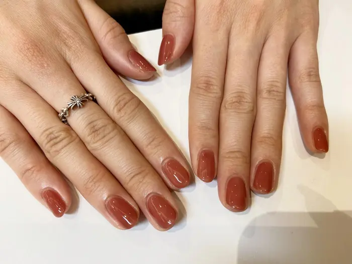 うるうるピンクブラウン 秋から冬にかけておすすめのカラーです Neolive 所属 原田 光理のネイル デザイン ミニモ