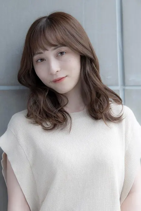 ゆるカール セミロング Lucua At Beige所属 田中 千晶のヘアカタログ ミニモ