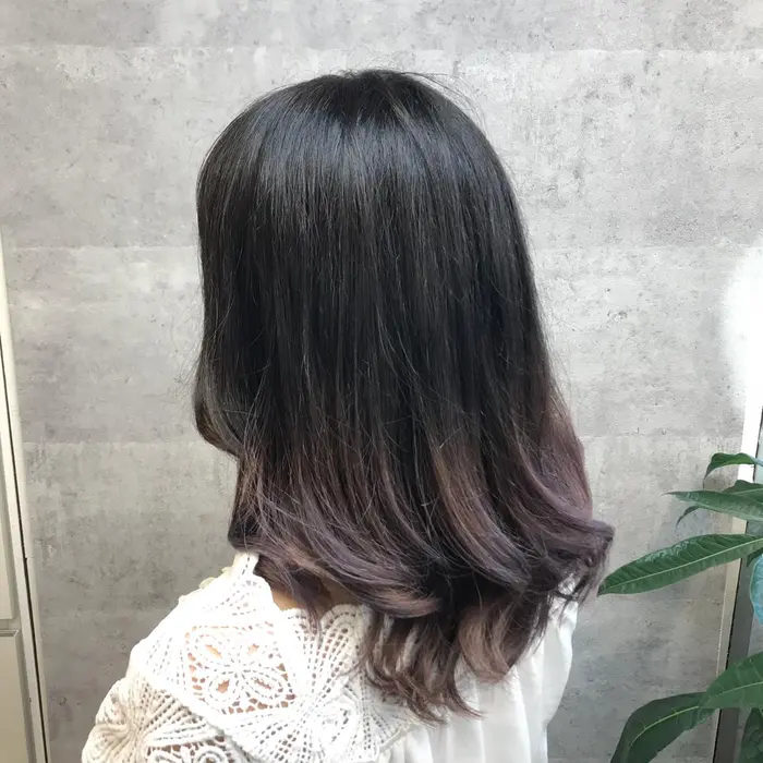 グラデーションカラー ヴァージン毛でシングルブリーチでこの発色 ラベンダーパープルは中間色なので初め Chara Chalone池袋 キャラシャローネ池袋 所属 さとう れいのヘアカタログ ミニモ