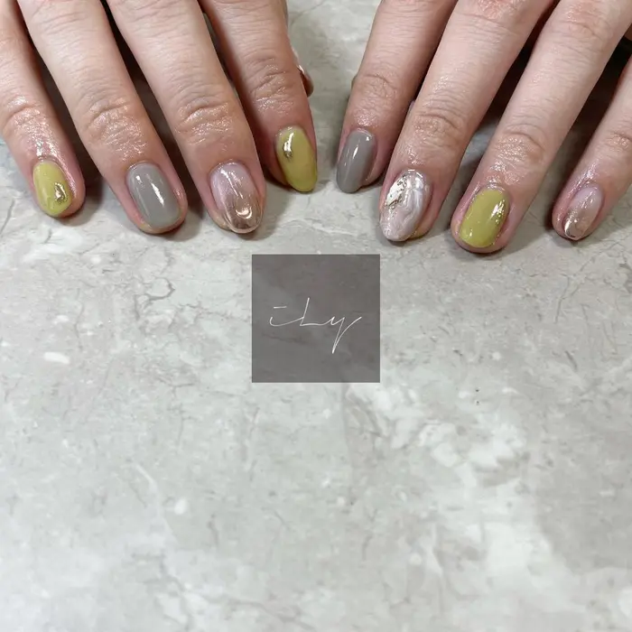 ニュアンスネイル ピスタチオネイル 天然石ネイル シェルネイル グレージュネイル 透け感 Ily Nail Salon所属 Ily Nail Yuiのネイルデザイン ミニモ