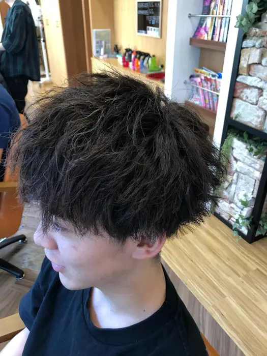 ツイストパーマ フレンズ アイトレンド 手稲店所属 三谷 親輝のヘアカタログ ミニモ