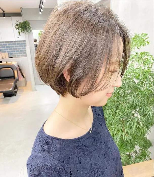 前髪長めのショートボブ 雰囲気抜群です Vie所属 ショート ボブの 似合わせカット 韮澤のヘアカタログ ミニモ