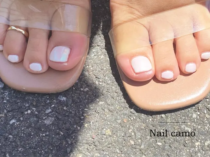 Footワンカラー子 ホワイト パウダー Nail Camo所属 Nail Camoのネイルデザイン ミニモ