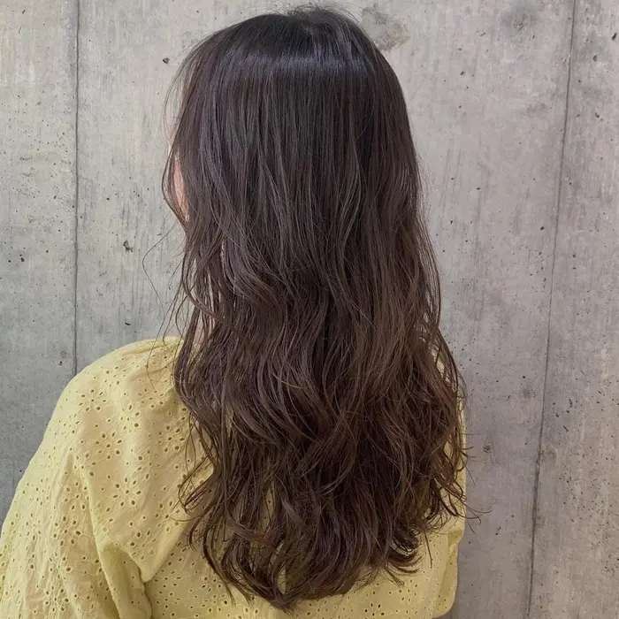 柔らかベージュカラー 同じ茶色系でもブラウンより透け感があります あなたに似合うパーソナル Hair Salon P A P E R所属 You 髪質改善美容師 のヘアカタログ ミニモ