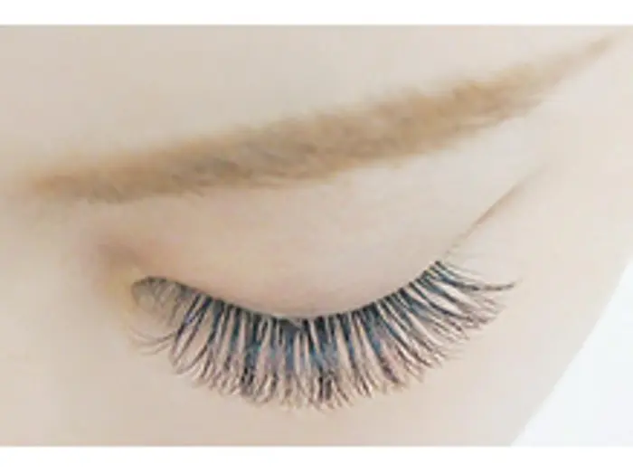 ボリュームラッシュ 400本メニュー 本数 400本 カール Dカール 長さ 12m Glee グリー 川口駅前店所属 Glee 川口 駅前店のマツエクデザイン ミニモ