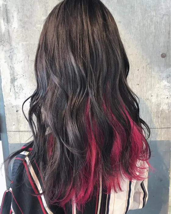 インナーカラー インナーカラー フラッシュピンク アッシュグレー アッシュブラウン カラーバター Keen立川店所属 スギウラ ユウカのヘアカタログ ミニモ