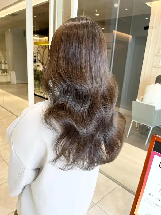 ロングのワンホン巻き トレンドの巻き方もお任せください K Two 名古屋所属 美髪指名no 1 二村ナツキのヘアカタログ ミニモ ロングのワンホン巻き トレンドの巻き方もお任せください K Two 名古屋所属 美髪指名no 1 二村ナツキのヘアカタログ ミニモ